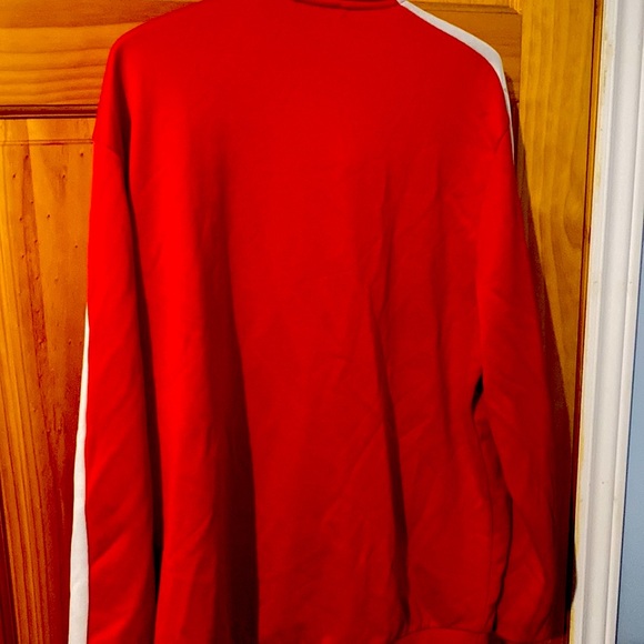 Red Jacket Puma - Picture 2 of 2